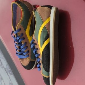 Sz 39:  KUAYANG Shoes